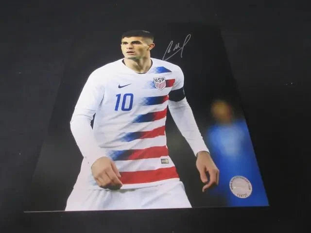 Team USA Christian Pulisic signed 8x10 Photo w/coa by Price Is Right Miami
