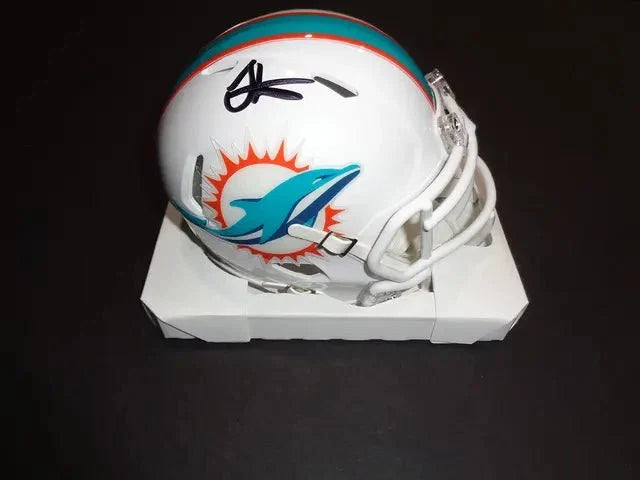 Tyreek Hill Miami Dolphins Autographed Riddell Mini Helmet GA coa by Price Is Right Miami