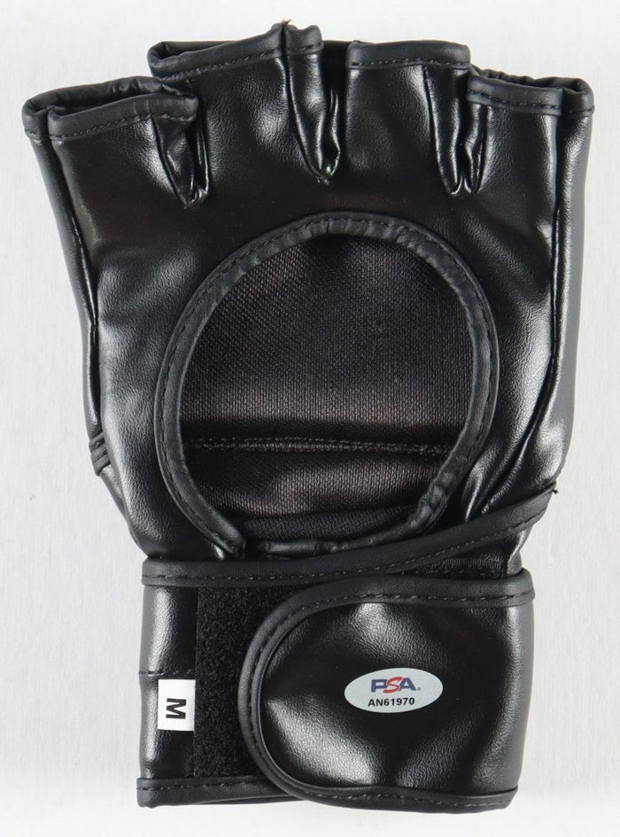 Uros Medic Signed UFC Glove, Inscribed 'The Doctor' (PSA) by Price Is Right Miami