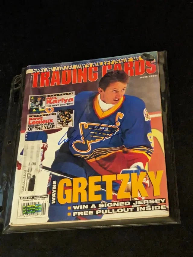 Wayne Gretzky Autographed Price Guide Magazine with coa by Price Is Right Miami