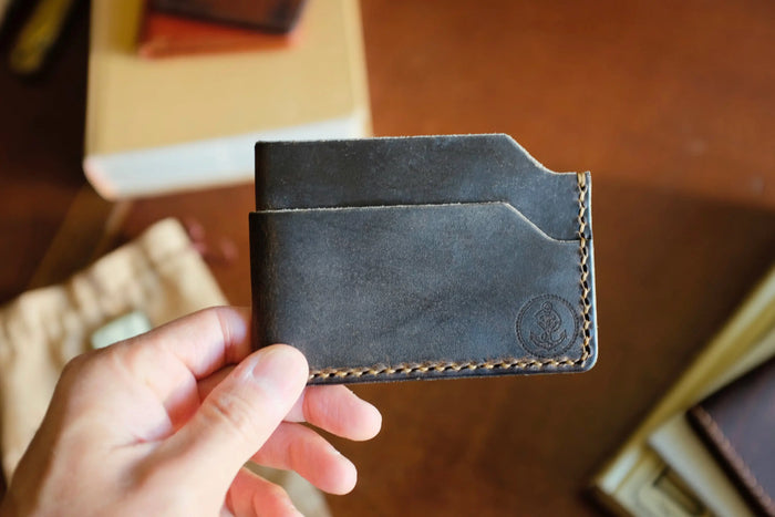 Privateer Wallet - Handmade Full-Grain Leather Minimalist Wallet | Yarets Leather by Zerodamage Sahara Case LLC