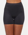 Thinstincts 2.0 Girl Short - Very Black by Boutique 23