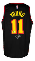 Trae Young Signed Hawks Fanatics Jersey (Beckett) Beckett Witnessed by Price Is Right Miami