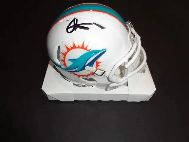 Tyreek Hill Miami Dolphins Autographed Riddell Mini Helmet GA coa by Price Is Right Miami