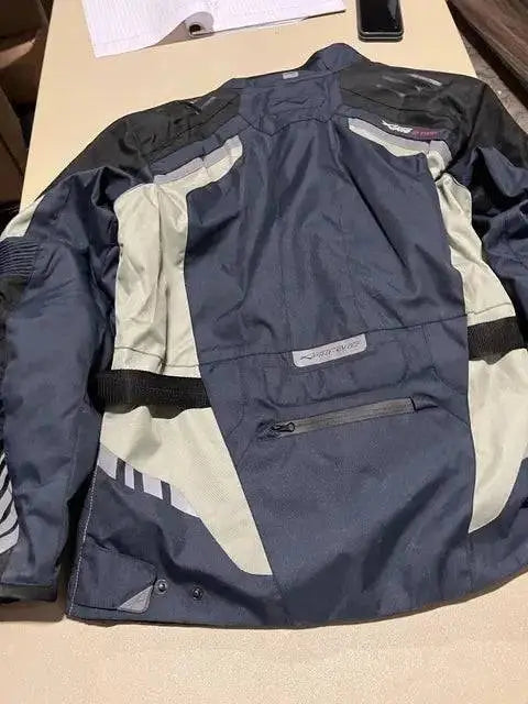 XPRO Ski Jacket, Heavy Lining, Medium by Price Is Right Miami